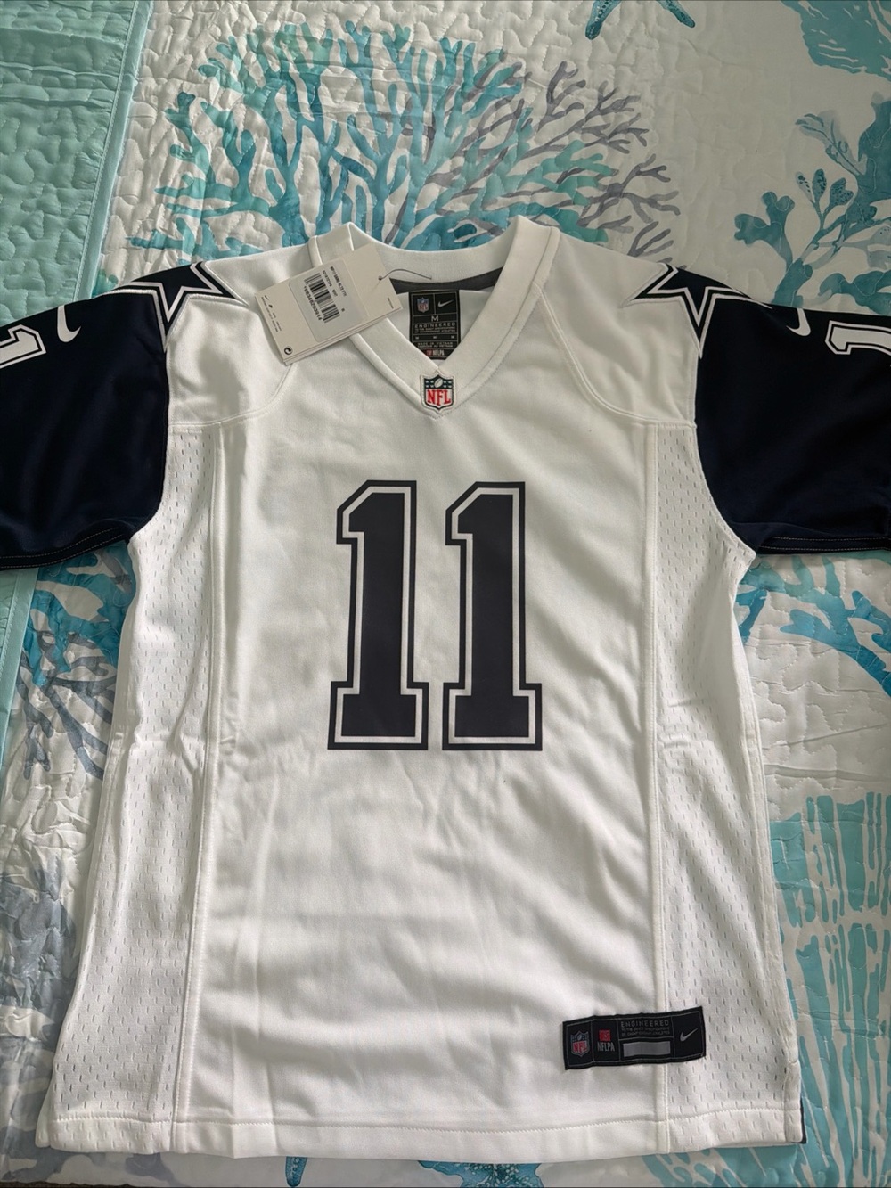 Nike White & Navy Dallas Cowboys #11 micah parsons Youth Jersey size Medium